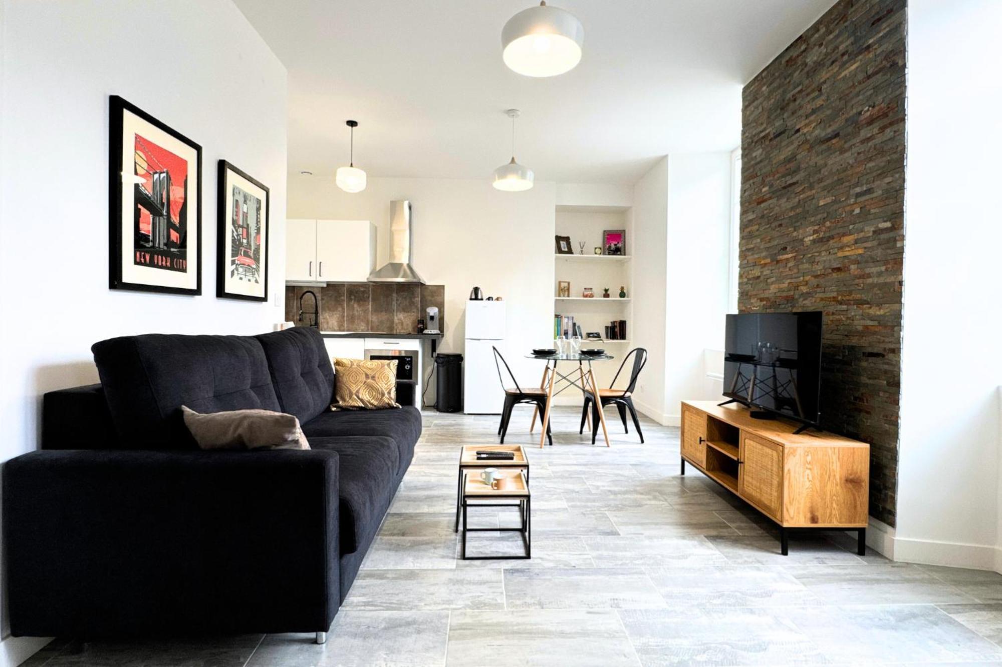 Le Midtown - By Keys - Ideal Pro & Couple - Grande Terrasse & Lumineux - Centre-ville - Smart Tv Netflix & Wifi Fibre - Check-in Autonome - Parking Facile - Calme & Confort Premium Appartement *